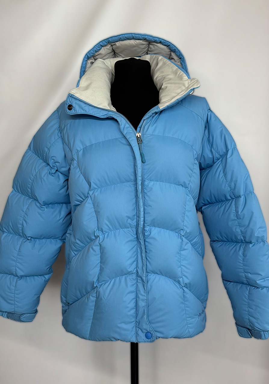 Голубой пуховик - после